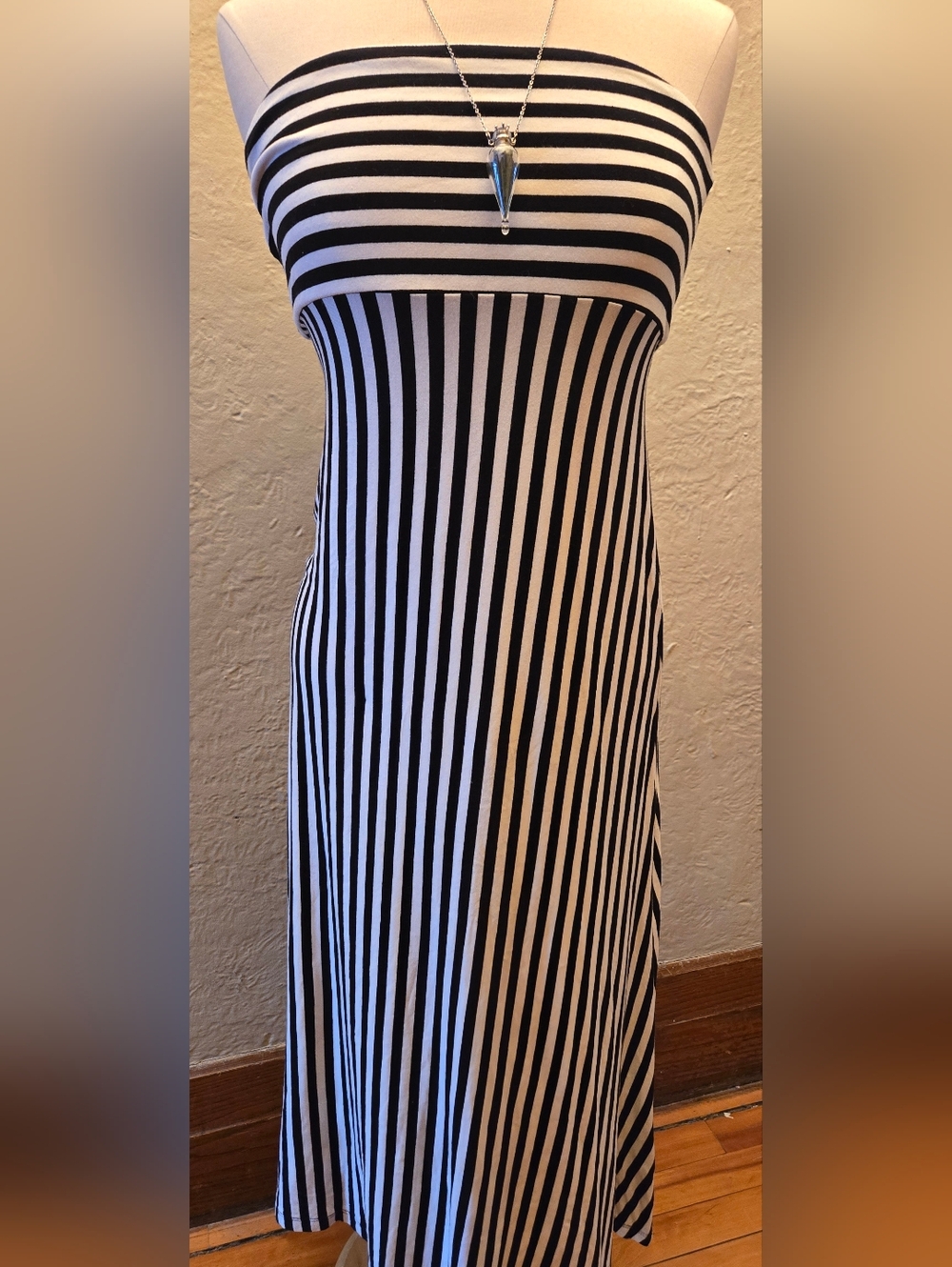 Press Dress Black & White Striped Strapless Bodycon Midi Dress | Tube Stretch